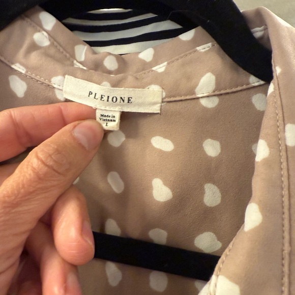 Pleione dusty rose / taupe and White Polka Dot Blouse - Picture 2 of 4